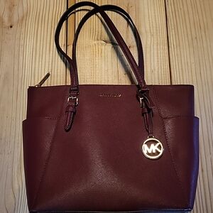 New Michael Kors Charlotte Large Shoulder Tote Saffiano Leather Dark Cherry